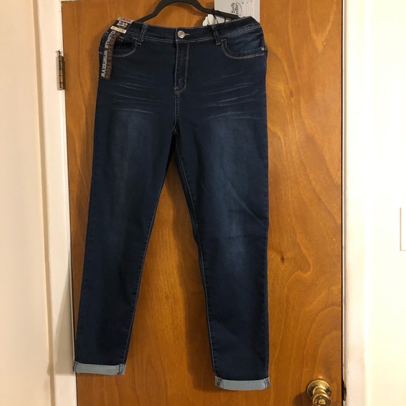Hot Kiss Denim - Plus size skinny jeans size 20 NWT